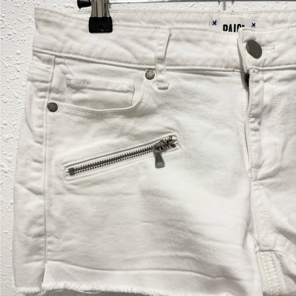 PAIGE indio Zippered Cut-Off Distressed Jean‎ Shorts 27